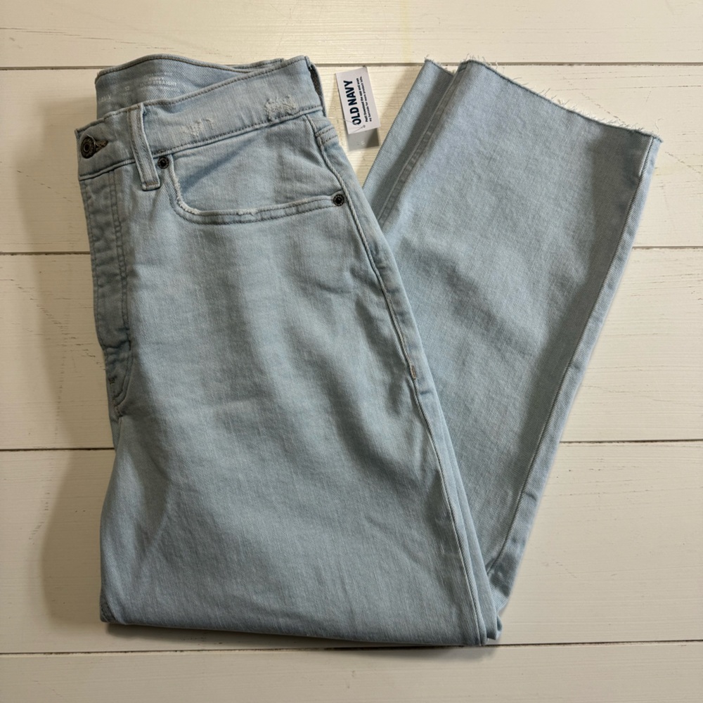 Old Navy Sky Hi-Straight Jeans